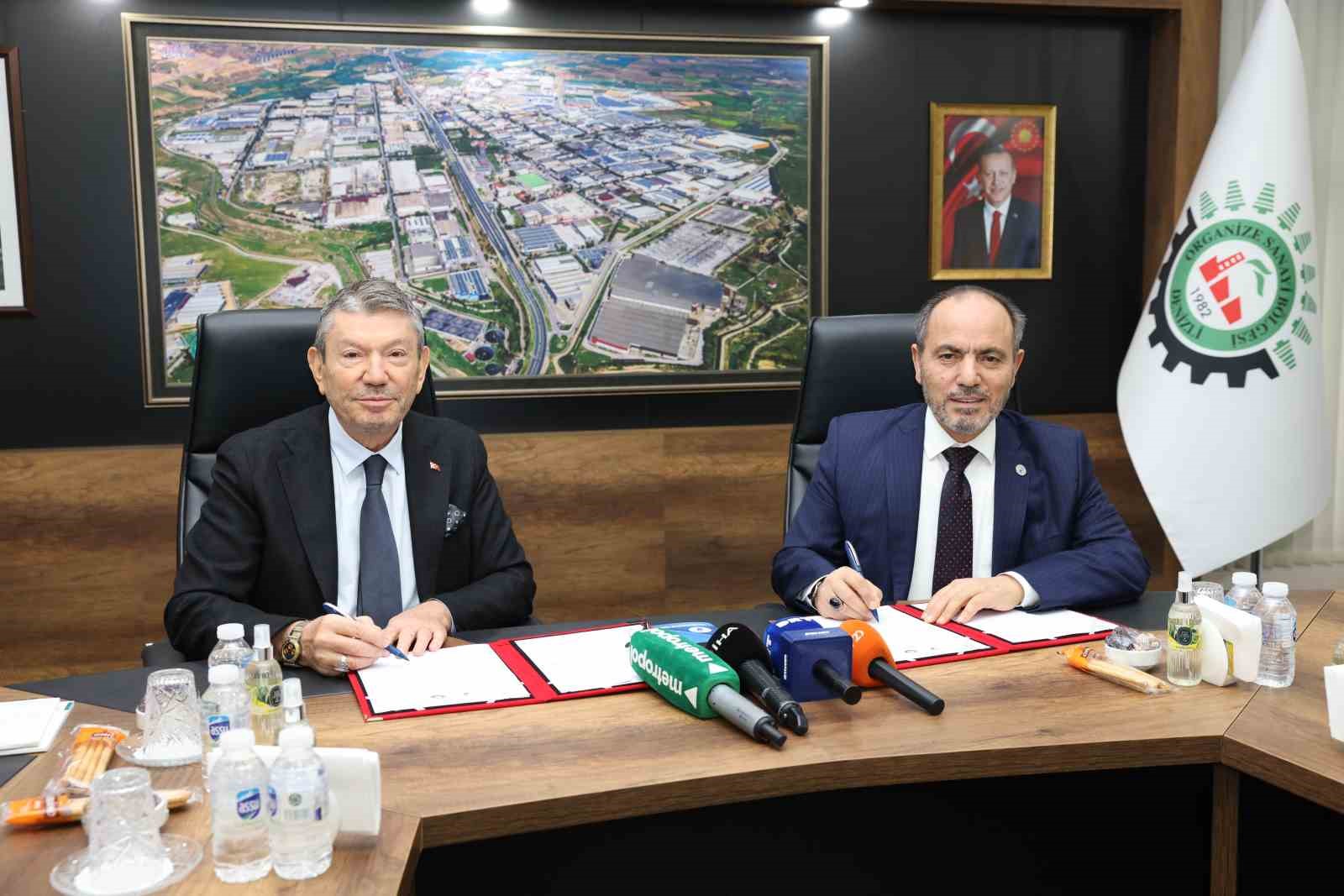 Denizli OSB Vakfından PAÜ İnme Merkezime tomografi cihazı bağışı
