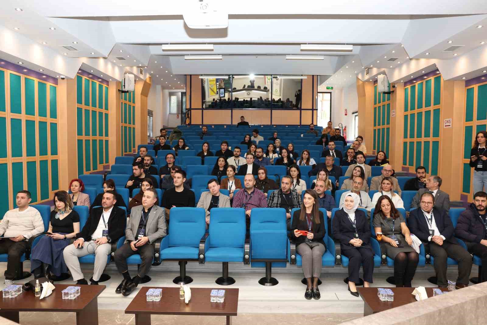 Denizli OSB’de ‘Dijital Dönüşüm’ paneli gerçekleşti
