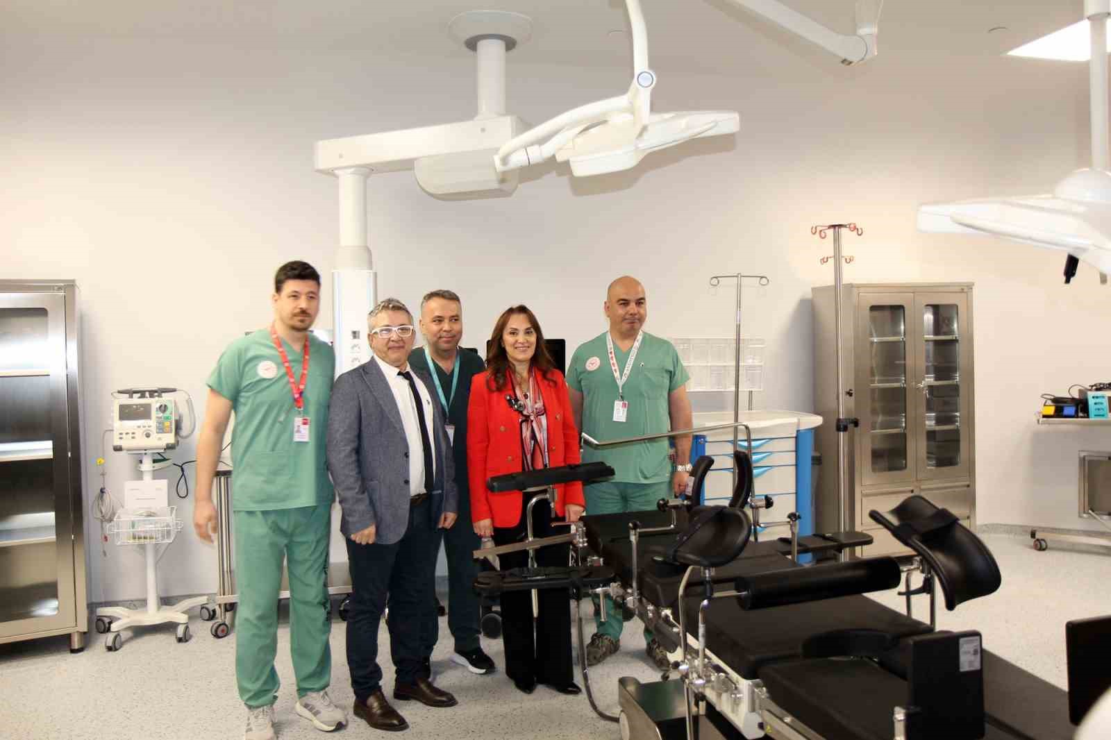 Denizli şehir hastanesi tamamlandığında yatak sayısında Türkiye ortalamasının üzerine çıkacak
Denizli şehir hastanesi tamamlandığında yatak sayısında Türkiye ortalamasının üzerine çıkacak