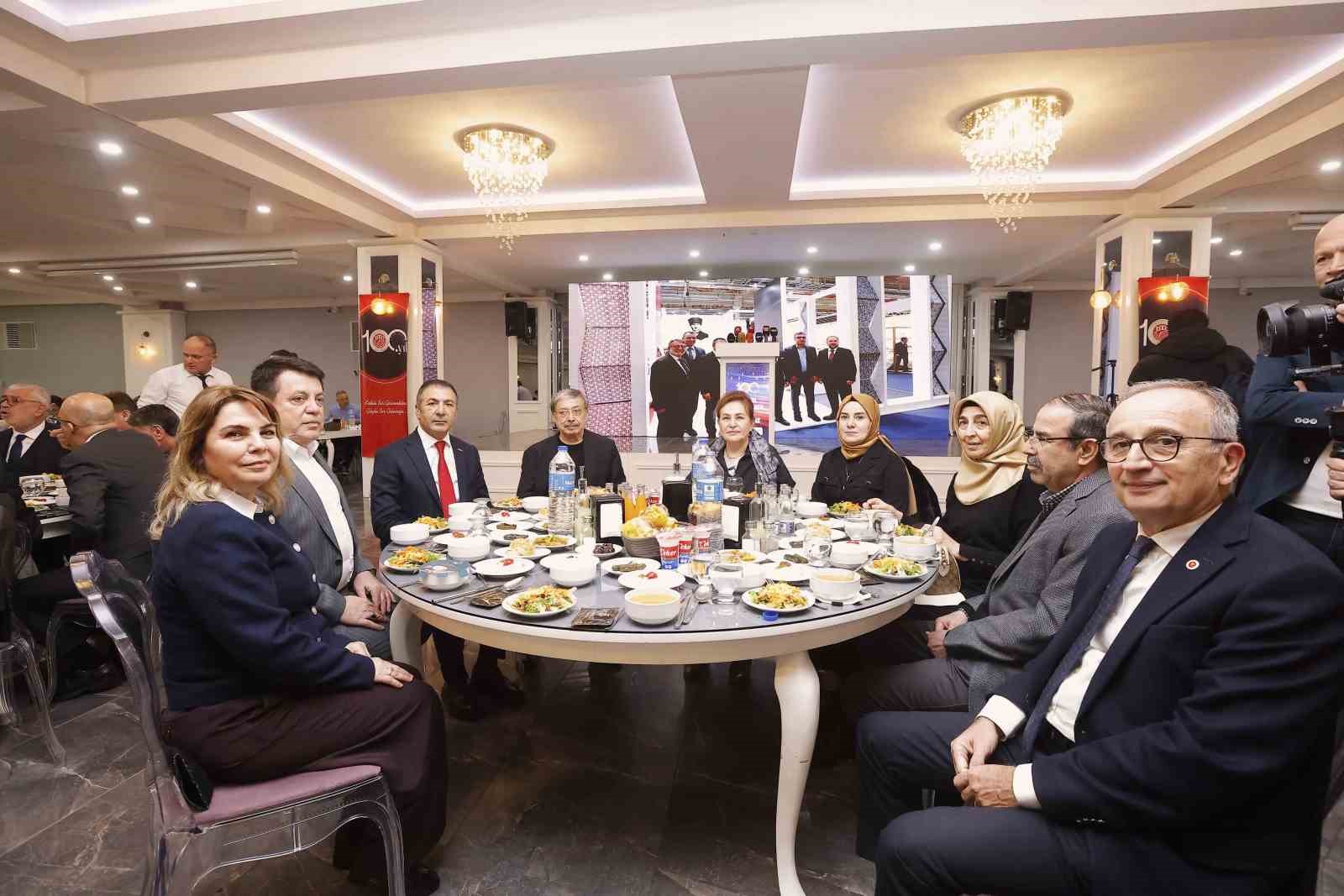 Denizli Ticaret Odası ş dünyasını aynı salonda buluşturdu
