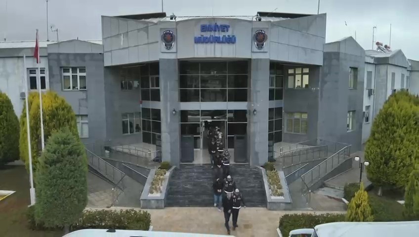 Denizli’de 31 üyesi tutuklanan suç örgütüne 2. dalga operasyon: Gözaltına alınan 17 kişiden 12’si tutuklandı
