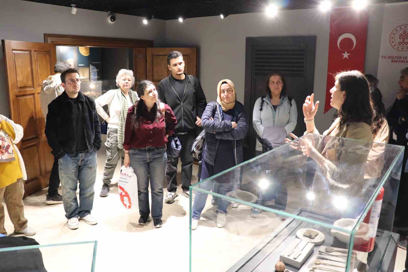 Denizli’de Antik Tıp Aletleri Sergisi yoğun ilgi gördü
