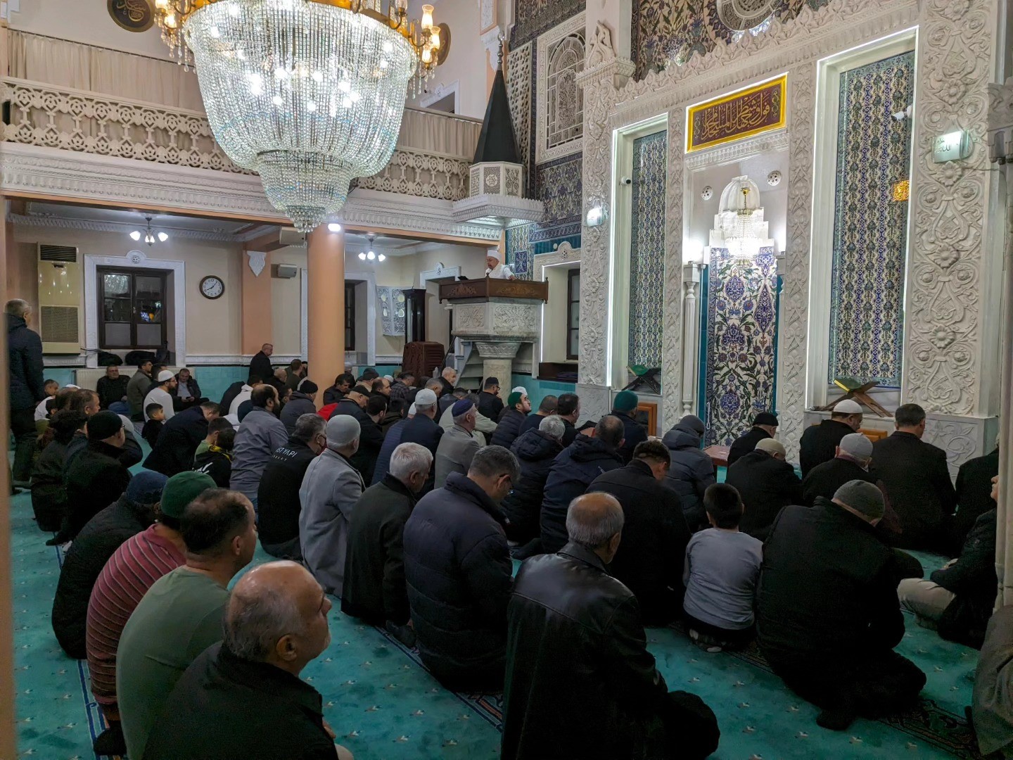 Denizli’de asırlık Teravih geleneği ilk gecede gönülleri kuşattı
