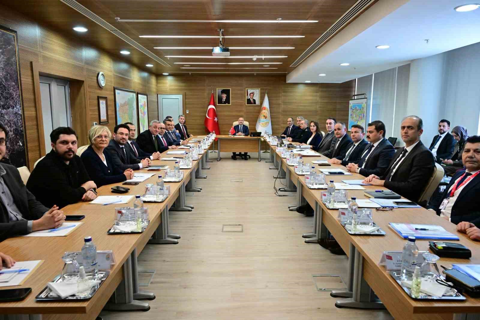 Denizli’de bağımlılıkla mücadele masaya yatırıldı
