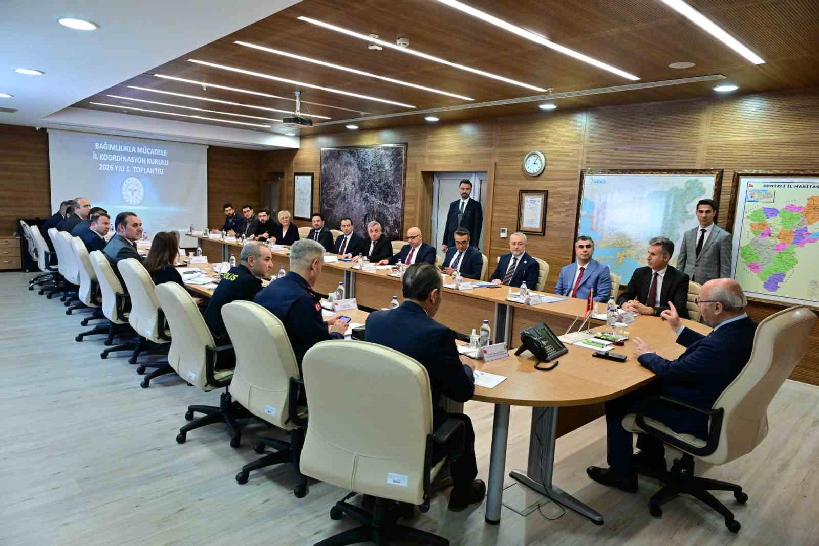 Denizli’de bağımlılıkla mücadele masaya yatırıldı
