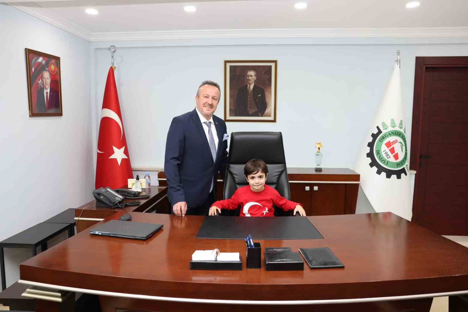 Denizli’de minikler sanayinin dümenine geçti
