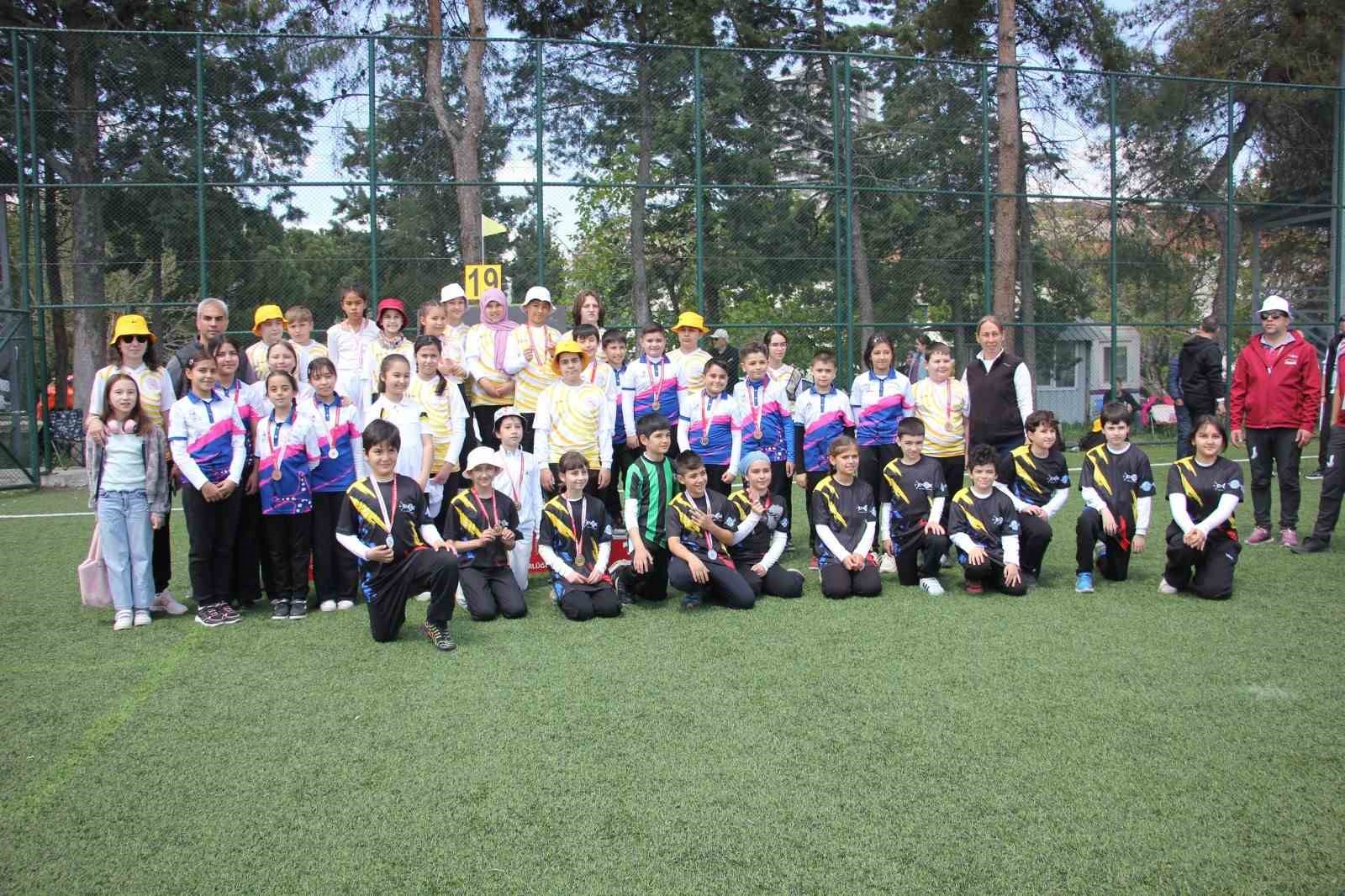 Denizli’de okçular 23 Nisan için yarıştı
