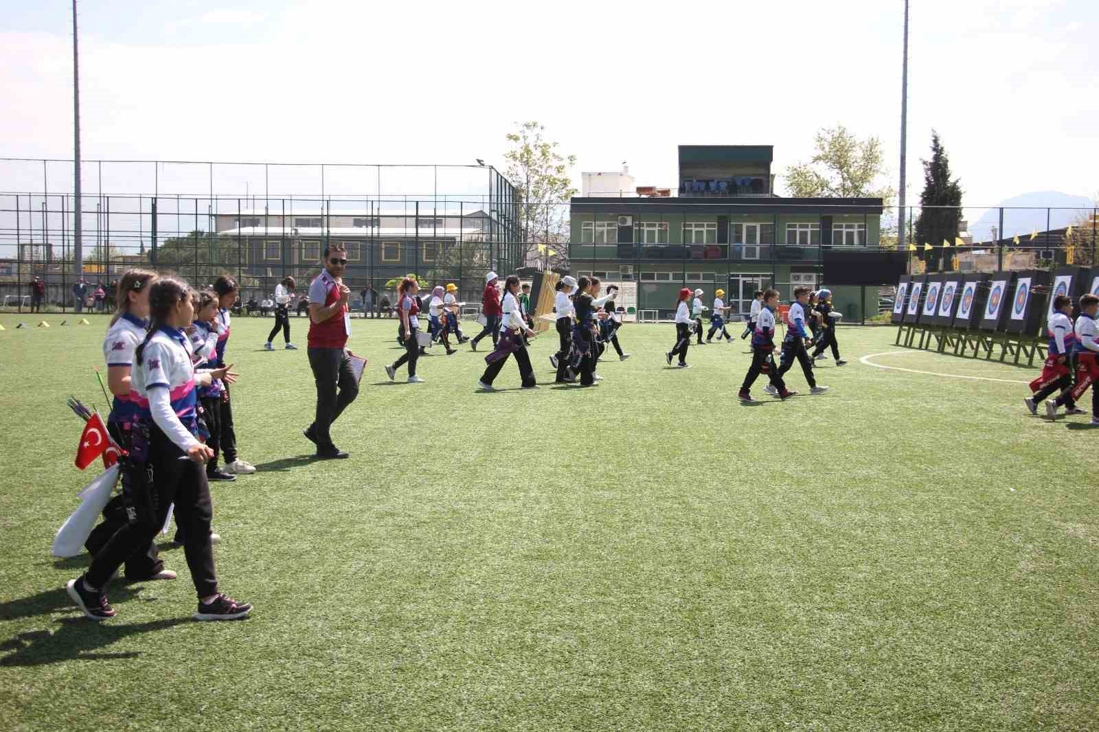 Denizli’de okçular 23 Nisan için yarıştı

