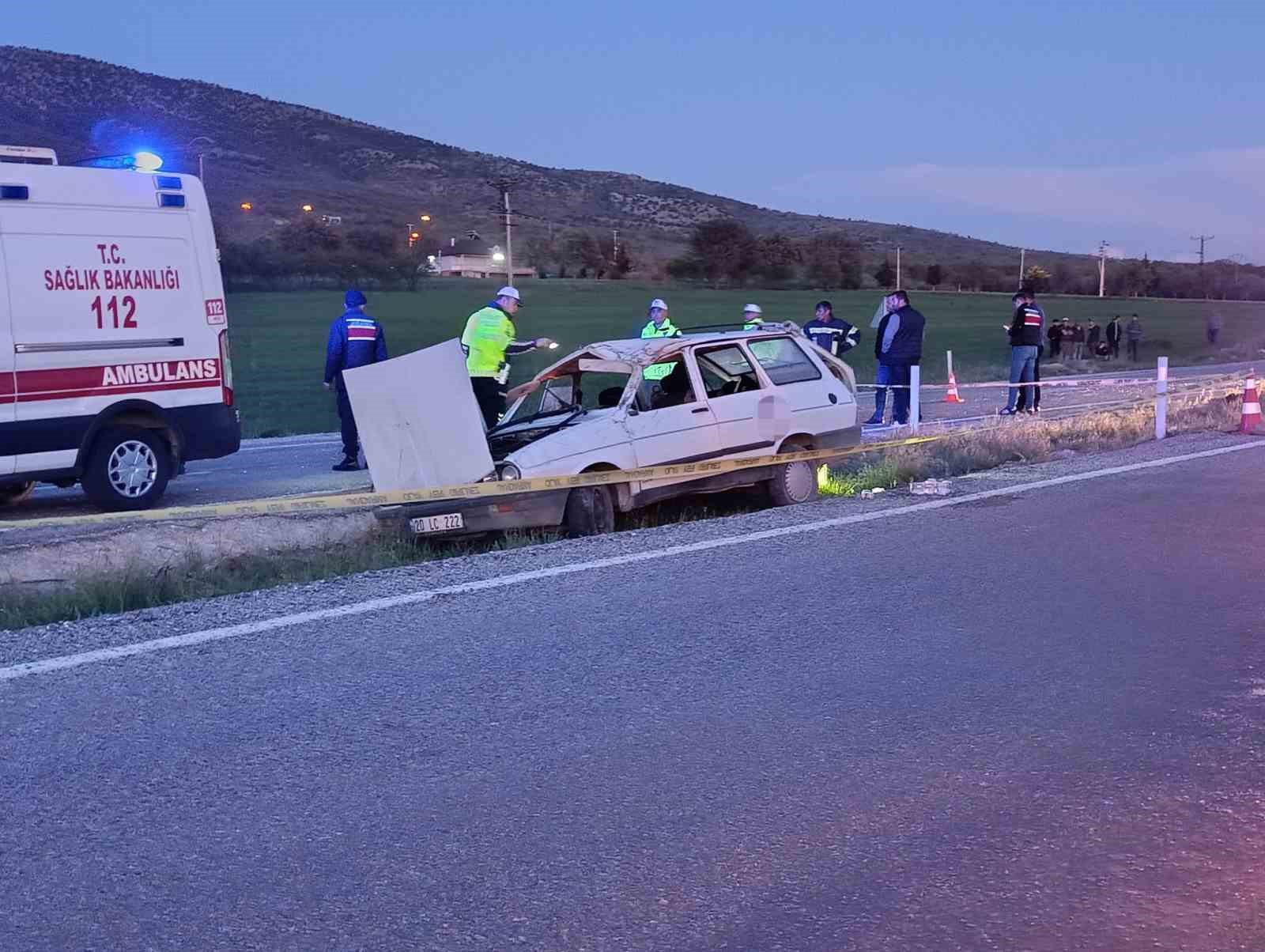 Denizli’de otomobil takla attı: 1 ölü, 4 yaralı
