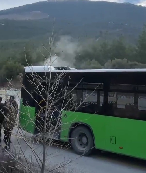 Denizli’de şehir içi otobüslerde çıkan yangınlar korkuya neden oldu
