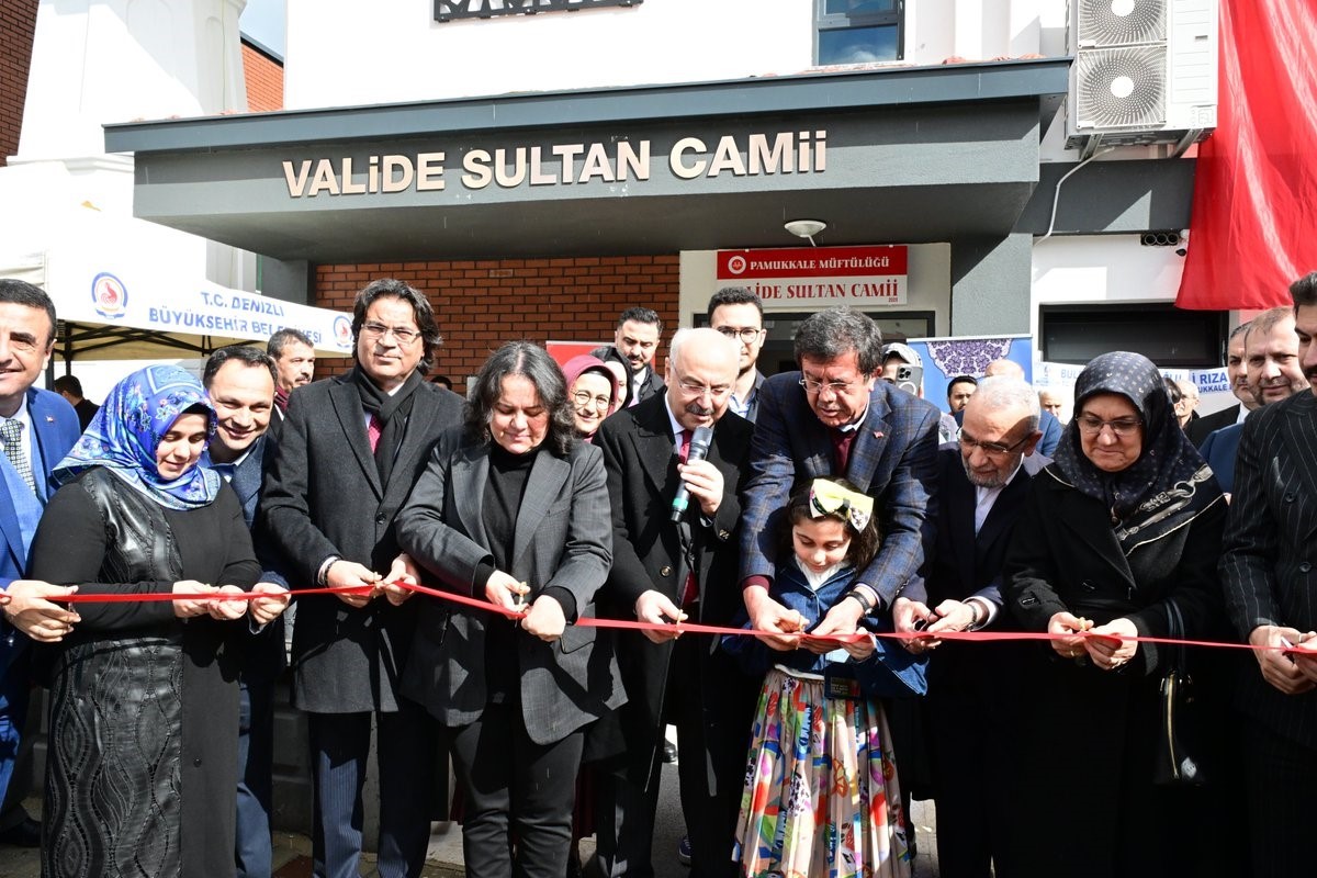 Denizli’de Valide Sultan Camii ve Sağlık Merkezi hizmete açıldı

