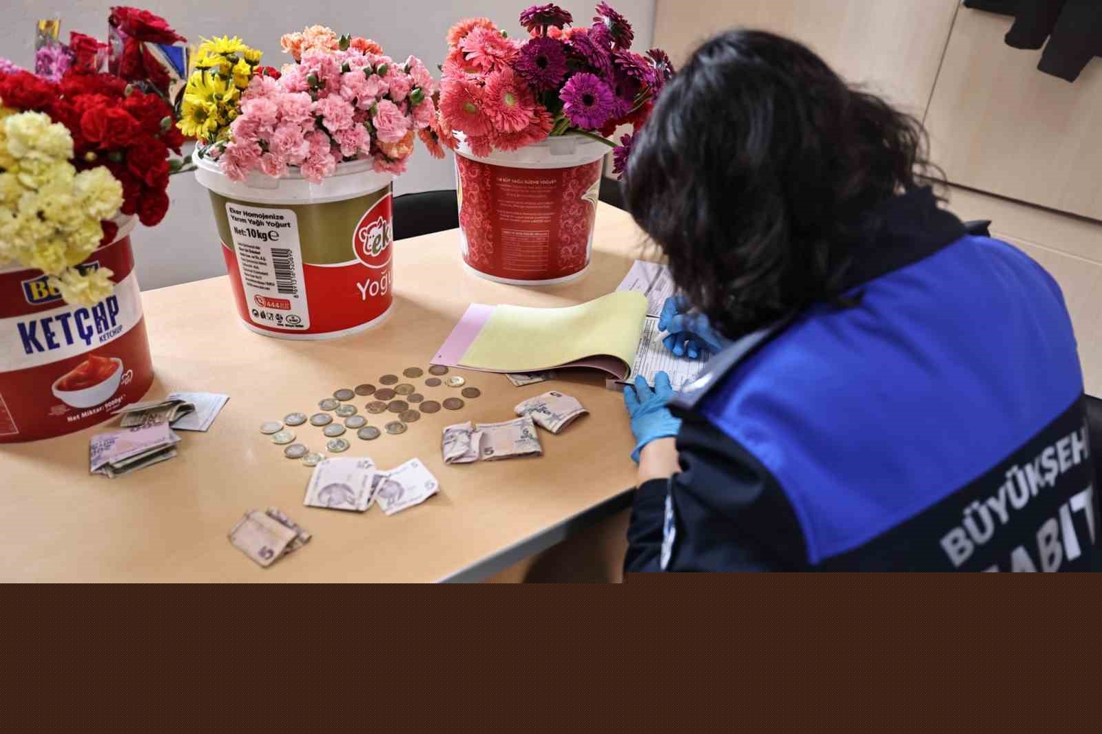 Denizli’de yapılan operasyonda çok sayıda dilenciye yasal işlemde uygulandı
