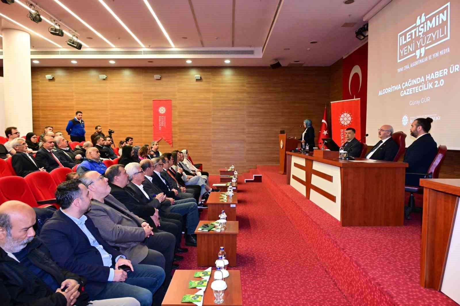 Denizlili basın mensuplarına "Sosyal Medyada Etkili İçerik Üretimi" eğitimi verildi
