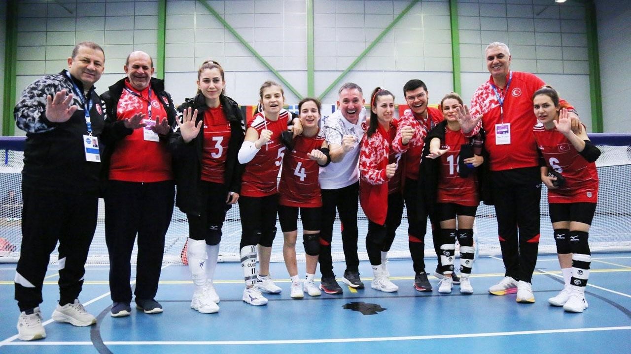 Denizlili milli sporcular 2025 yılına uluslararası başarılarıyla damga vurdu
Denizlili milli sporcular 2025 yılına uluslararası başarılarıyla damga vurdu