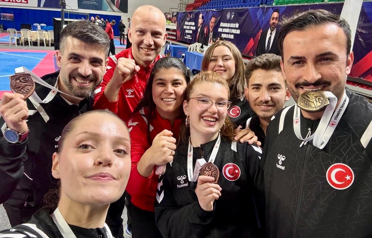 Denizlili Parataekwondo Sporcuları Türkiye Şampiyonasında 4 Madalya Kazandı
