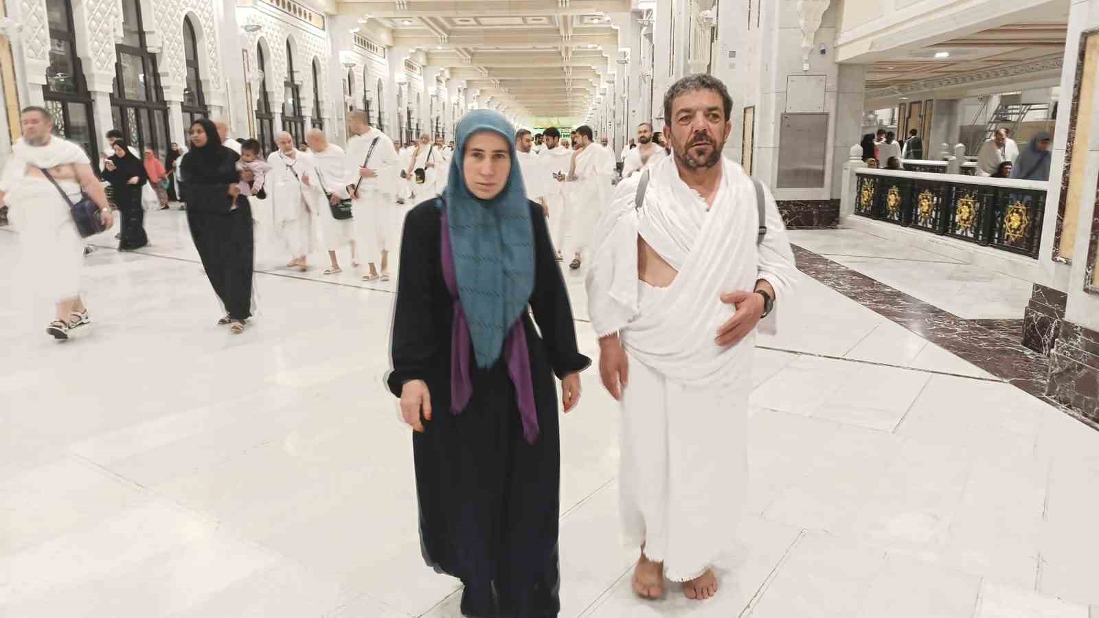 Denizlili umreciler Mekke’de ilk umre ibadeti gerçekleştirildi
Denizlili umreciler Mekke’de ilk umre ibadeti gerçekleştirildi