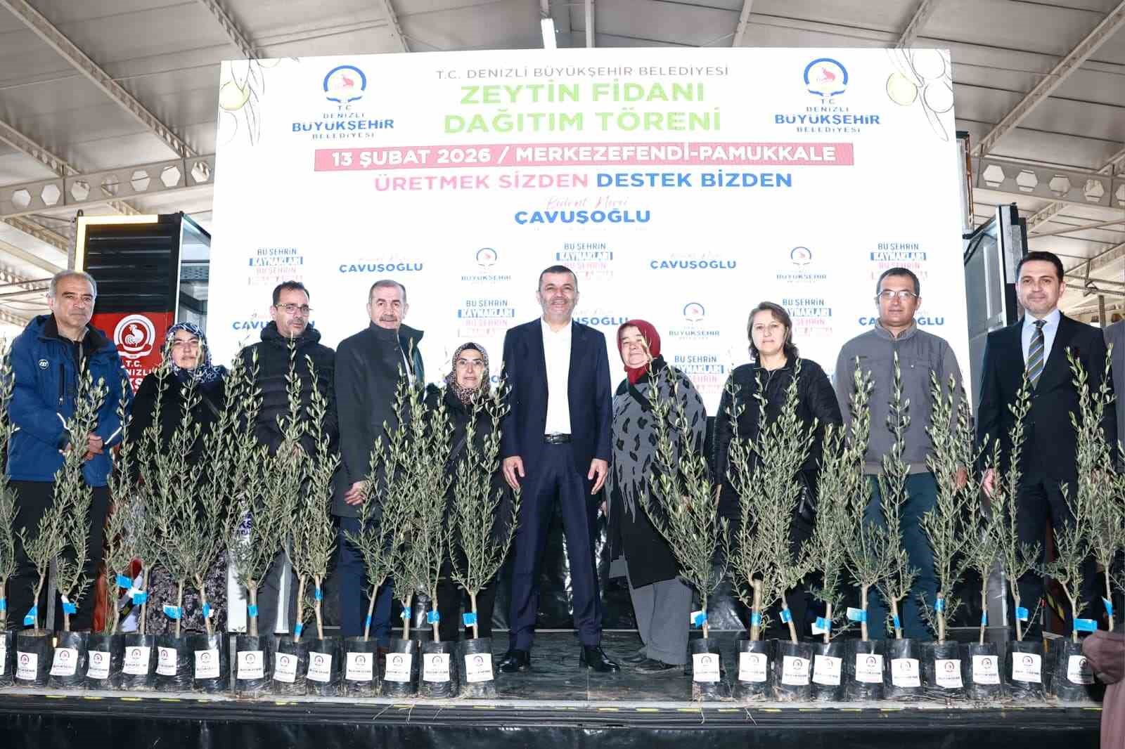 Denizli’nin 19 ilçesinde 84 bin zeytin fidanı üreticilere dağıtıldı
Denizli’nin 19 ilçesinde 84 bin zeytin fidanı üreticilere dağıtıldı