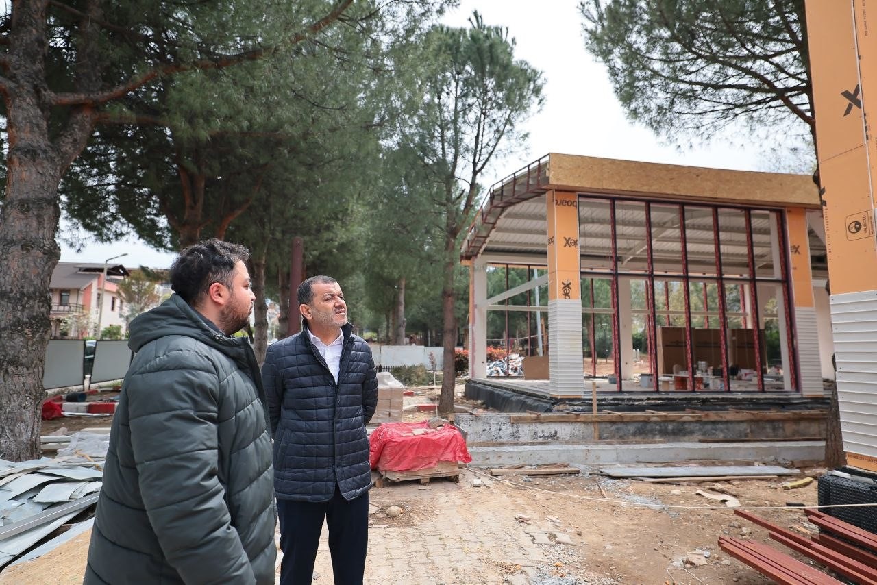 Denizli’nin modern sosyal tesisi hızla yükseliyor
Denizli’nin modern sosyal tesisi hızla yükseliyor