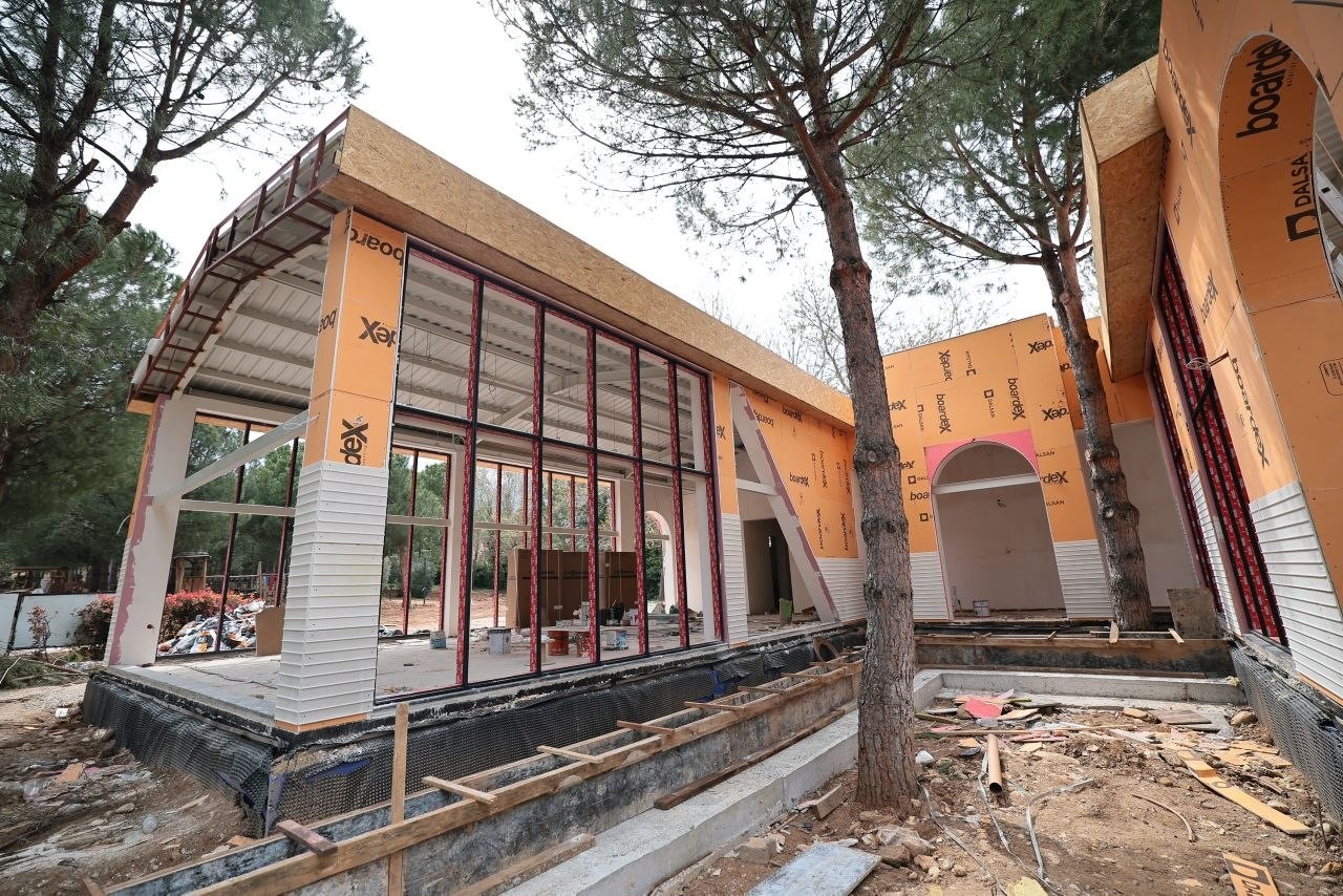 Denizli’nin modern sosyal tesisi hızla yükseliyor
Denizli’nin modern sosyal tesisi hızla yükseliyor