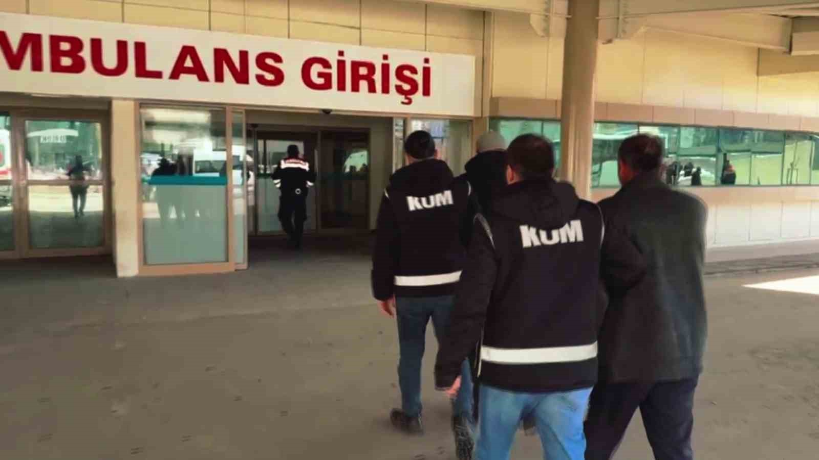 Depoyu sigara imalathanesine dönüştürdüler, polis baskın yapınca yakayı ele verdiler
