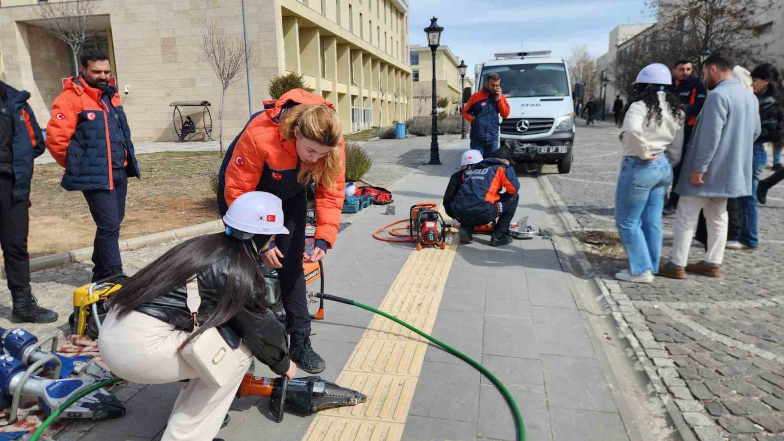 Deprem Haftası’nda Tunceli’de afet farkındalığı seferberliği
