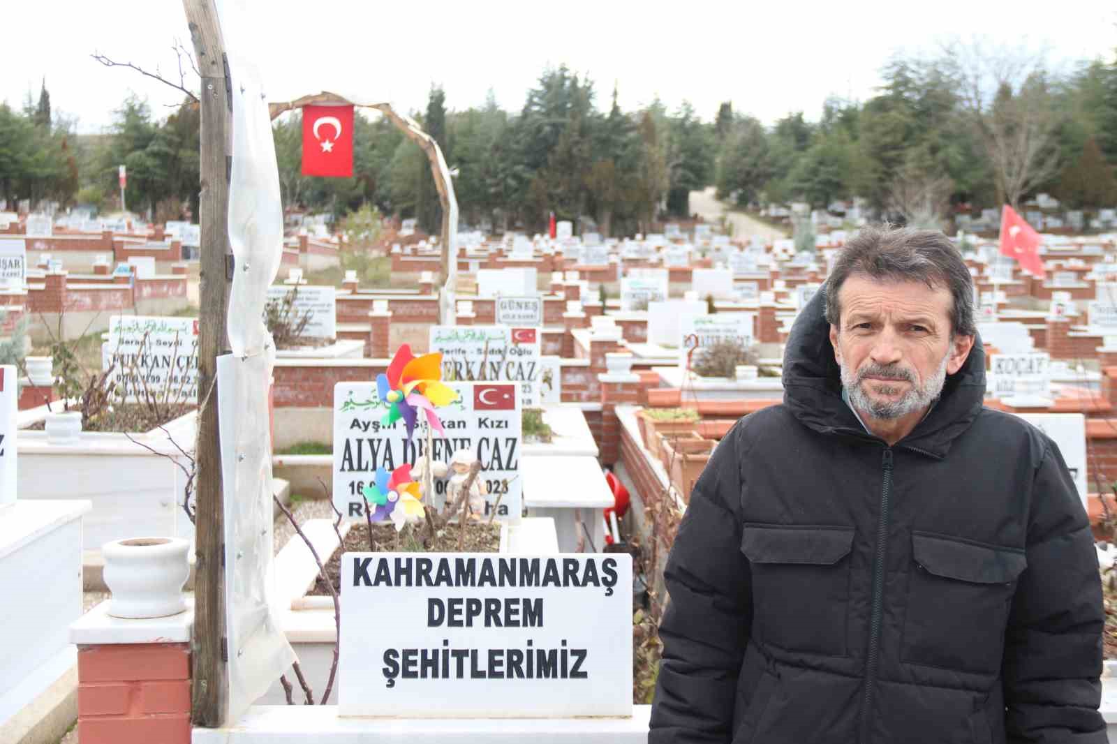 Depremde 9 aylık torununu, kızını, oğlunu ve damadını kaybeden baba: "Torunum yeni yürüyordu"
