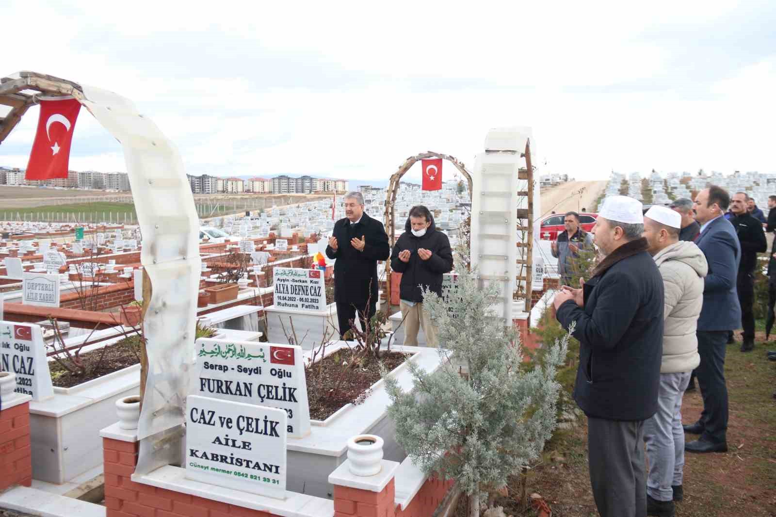 Depremde 9 aylık torununu, kızını, oğlunu ve damadını kaybeden baba: "Torunum yeni yürüyordu"
