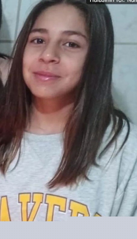 Depremde tüm ailesinin kaybeden babanın kayıp kızı için umutlu bekleyişi acıyla son buldu
Depremde tüm ailesinin kaybeden babanın kayıp kızı için umutlu bekleyişi acıyla son buldu