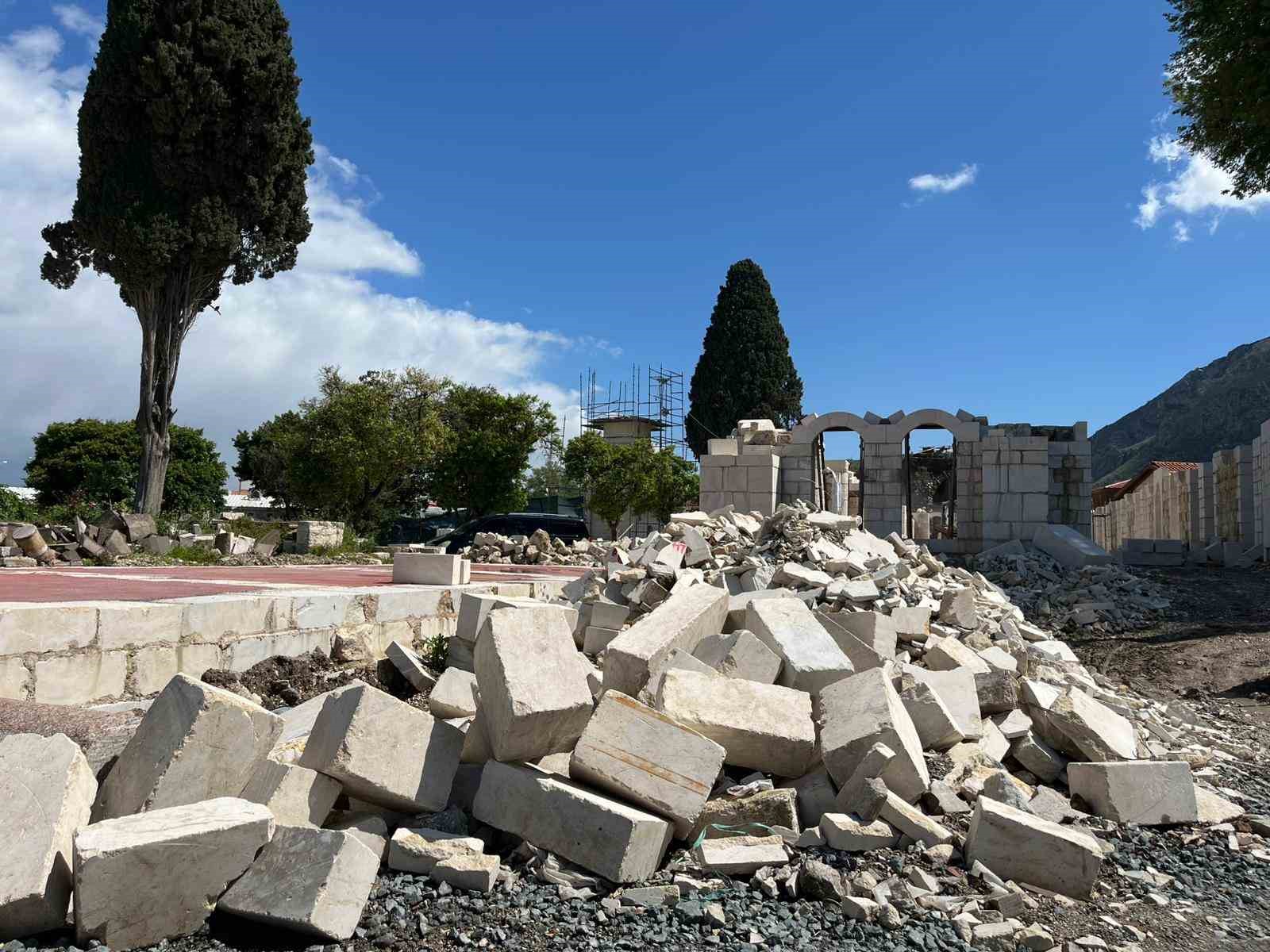 Depremde yerle bir olan Antakya Ulu Cami yeniden vatandaşlarla buluşacağı günü bekliyor

