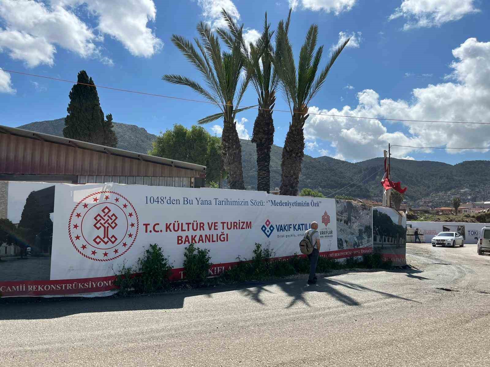 Depremde yerle bir olan Antakya Ulu Cami yeniden vatandaşlarla buluşacağı günü bekliyor
