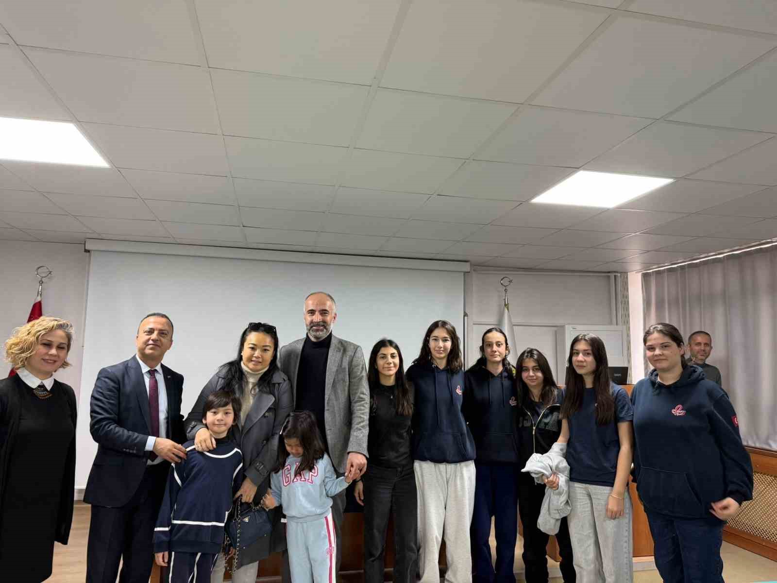 Depremin 3. yılında Aydın Lisesi’nde Deprem Bilinci Konferansı
