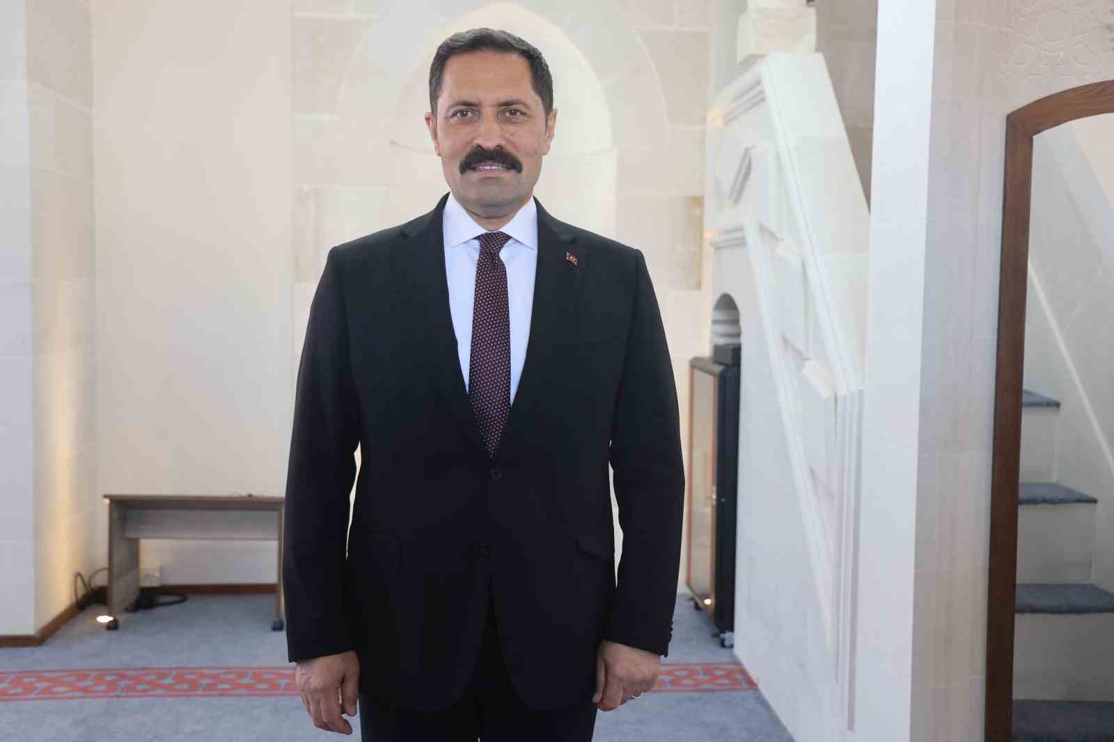 Depremin ardından inşa edilen 120. cami ibadete açıldı
