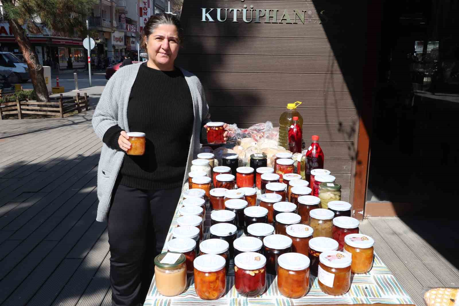 Depremin yıktığı hayatını kavanozlara sığdırdığı reçellerle yeniden kurdu
