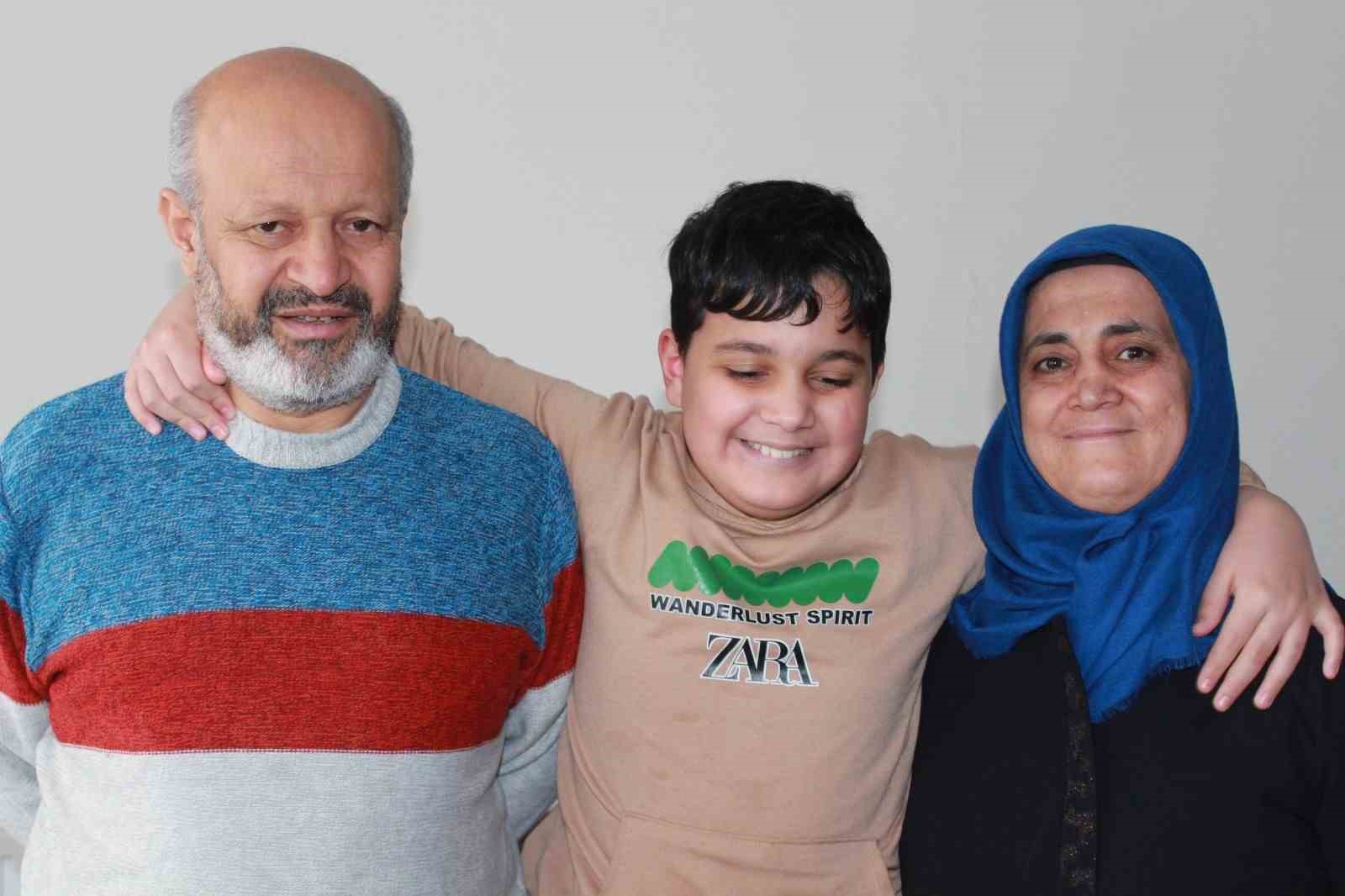 Depremzede 2 bin 500 aile Siirt’te hayata tutundu
