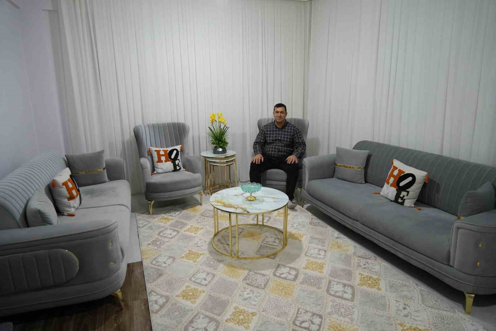 Depremzedeler: "Devlet bize ev değil villa yaptı"
