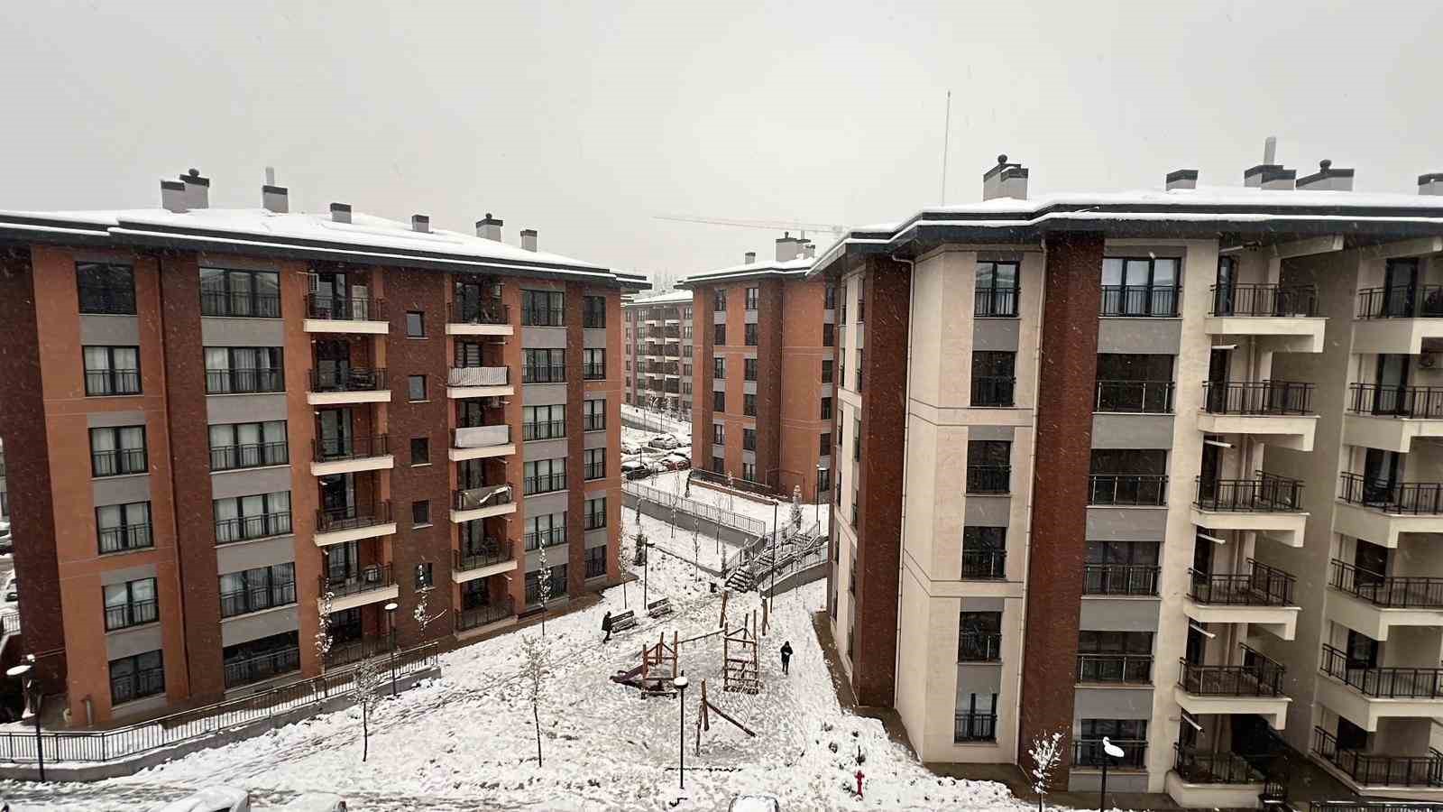 Depremzedeler, yeni yıla yeni yuvalarında giriyor
