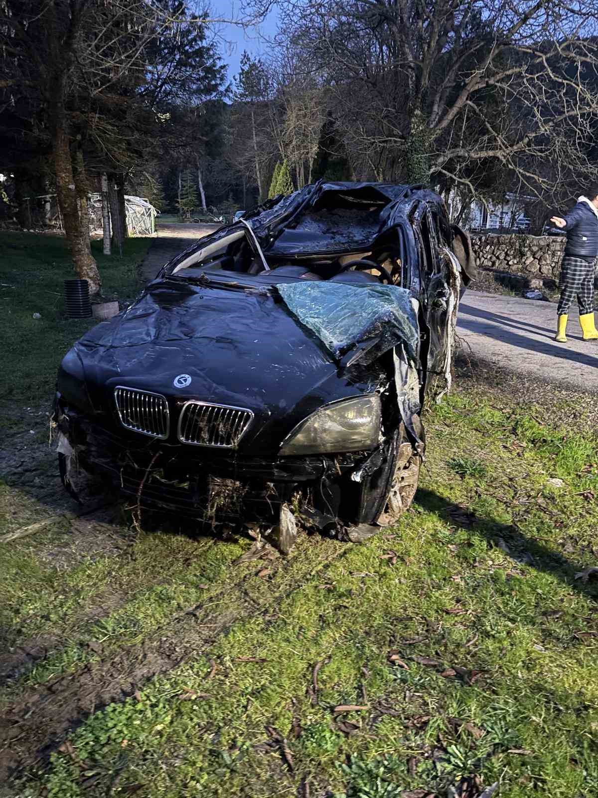 Dereye sürüklenen araç ertesi gün ortaya çıktı
