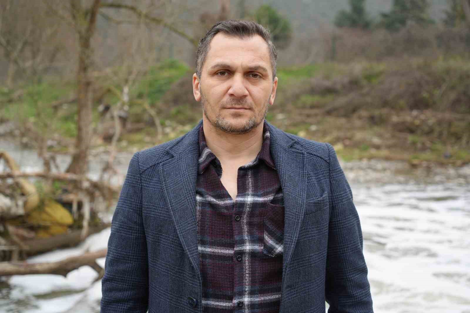 Dereye sürüklenen otomobilini bir gün sonra bulmuştu, yaşananları anlattı
Dereye sürüklenen otomobilini bir gün sonra bulmuştu, yaşananları anlattı