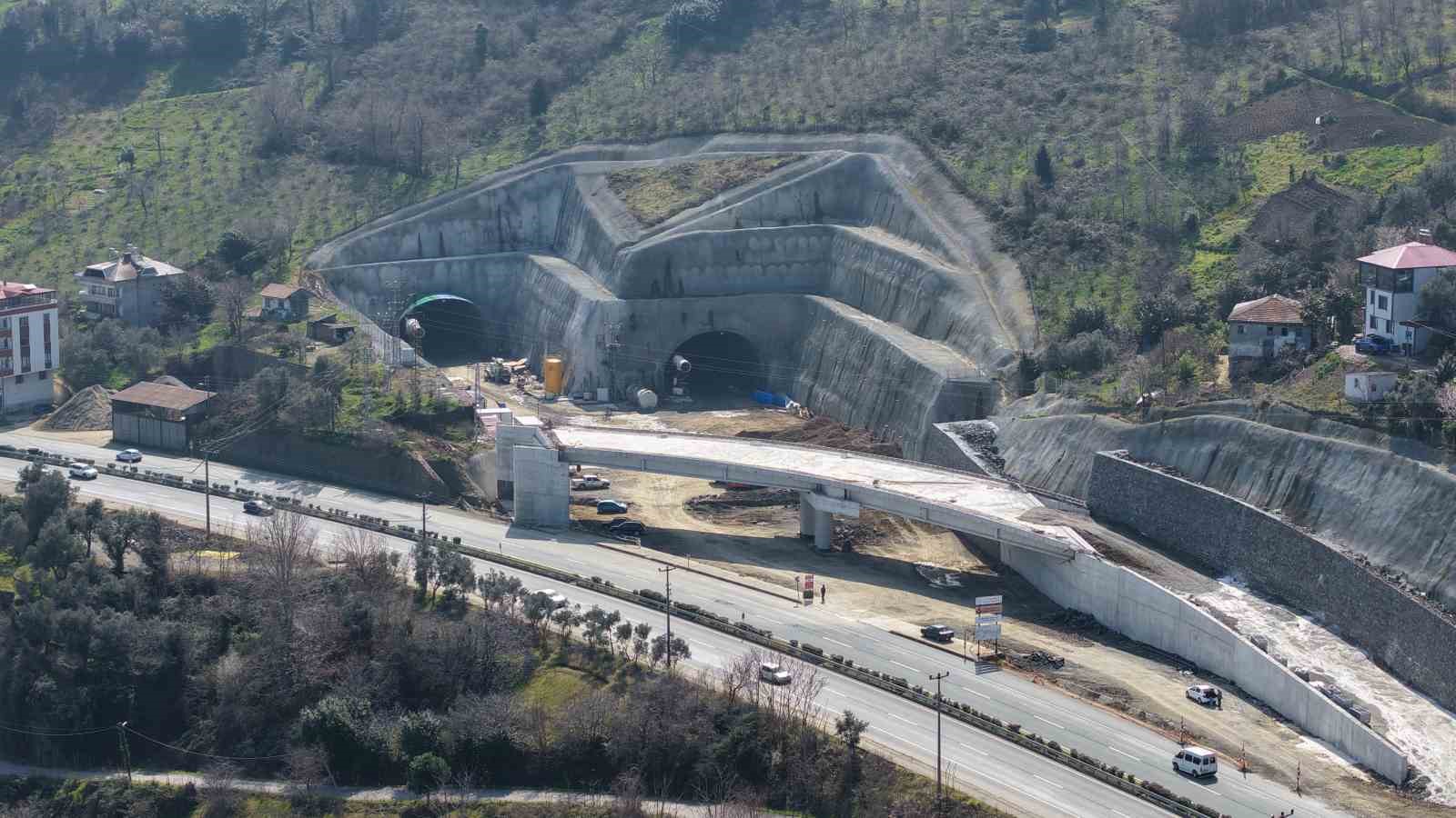 Dev viyadükler yükseliyor: Trabzon’da ulaşım dönüşüyor
