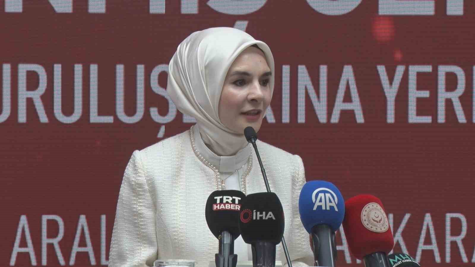 Devlet korumasından yararlanan 605 genç, Bakan Göktaş’ın da katıldığı törenle kamuya atandı
