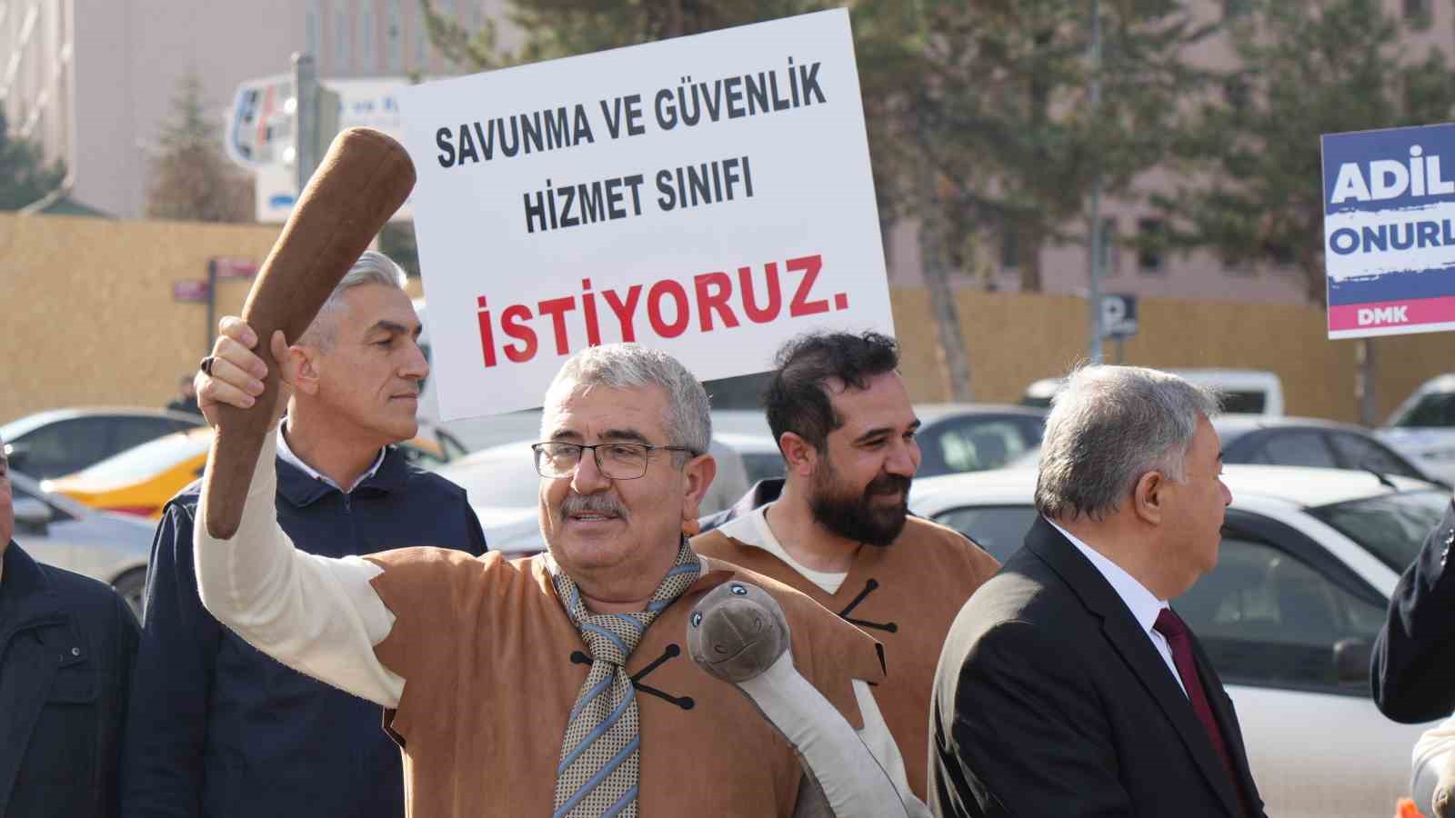 Devlet Memurları Konfederasyonu Başkanı Kaya: "En az yüzde 30 refah payı eklenmeden yapılacak hiçbir artışı kabul etmiyoruz"
