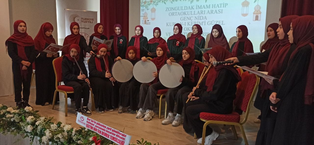 Devrek’te Kur’an-ı Kerim Güzel Okuma ve Hafızlık Yarışması büyük ilgi gördü
