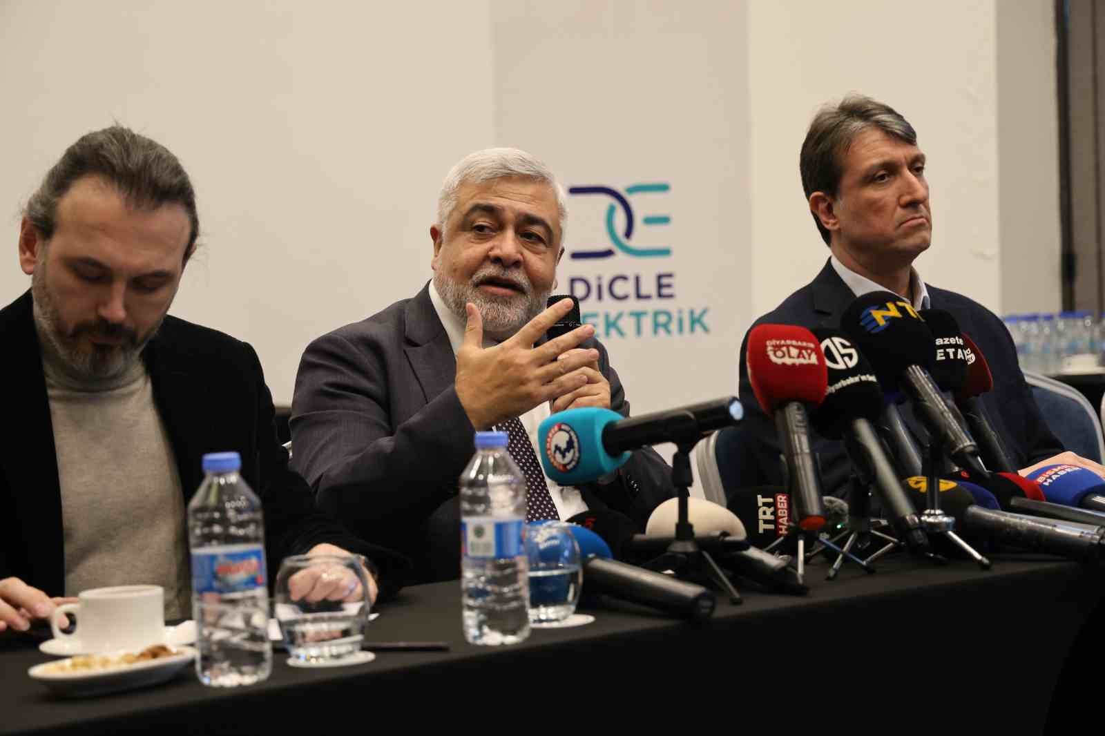 Dicle Elektrik 14 yılda sorumluluk bölgesindeki 6 ile 70 milyar yatırım yaptı
