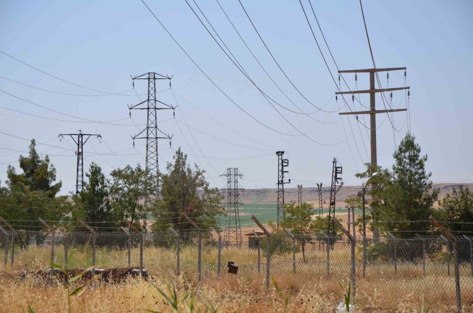 Dicle Elektrik’ten enerji sürekliliği için yeni teknoloji
Dicle Elektrik’ten enerji sürekliliği için yeni teknoloji