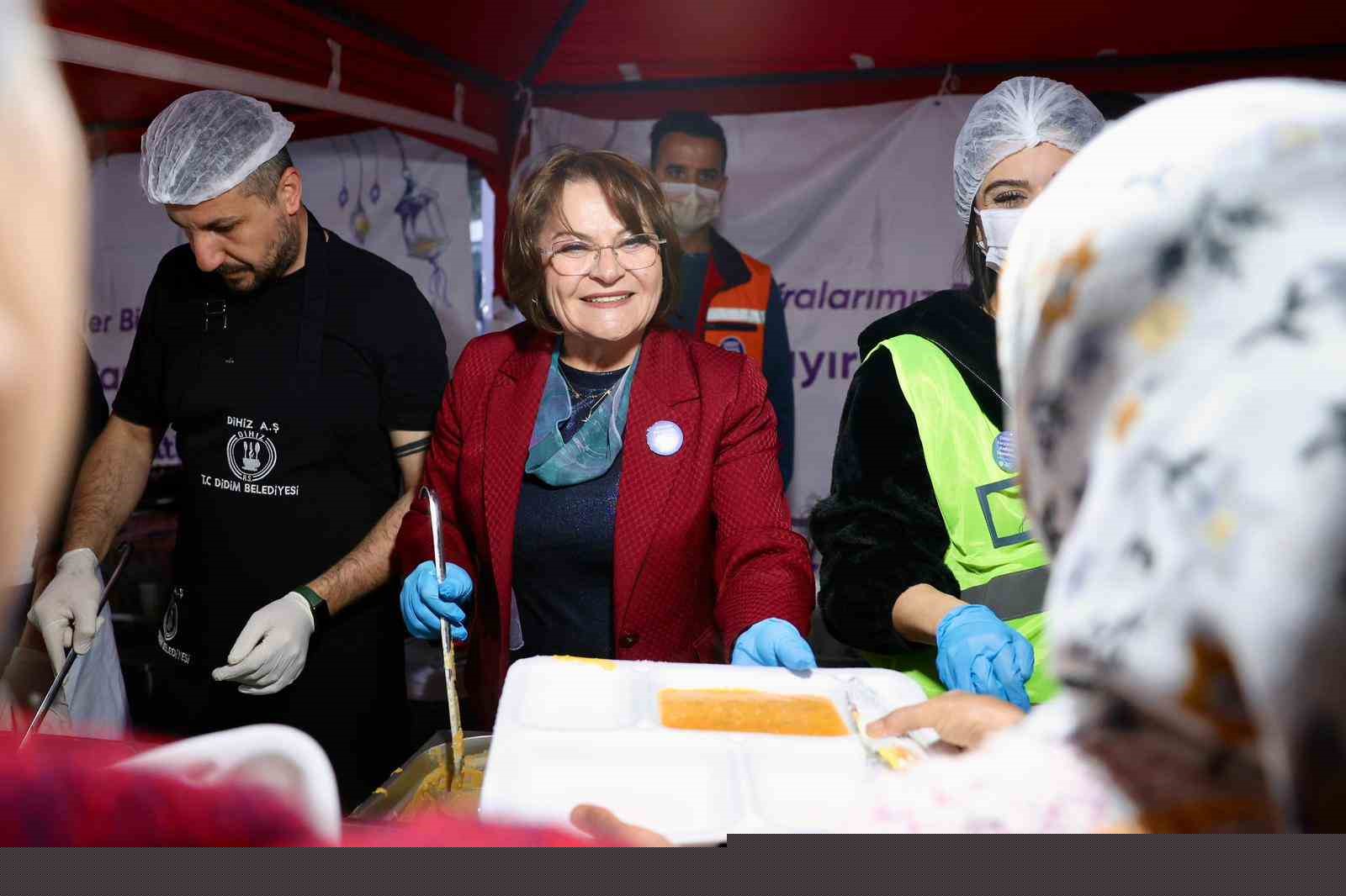Didim Balat Mahallesi’nde Ramazan bereketi paylaşıldı
