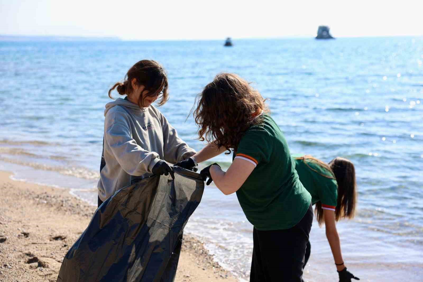 Didim Belediyesi çevre bilinci eğitimlerine destek oluyor
