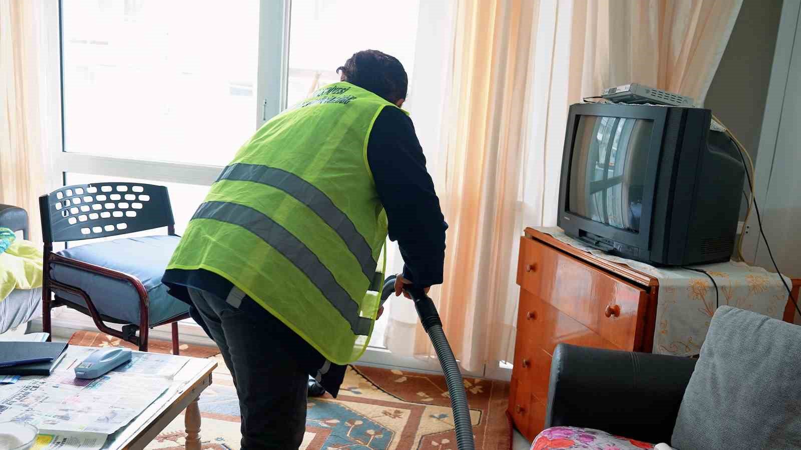 Didim Belediyesi, "Didim’in Çınarları" projesi ile destek oluyor
