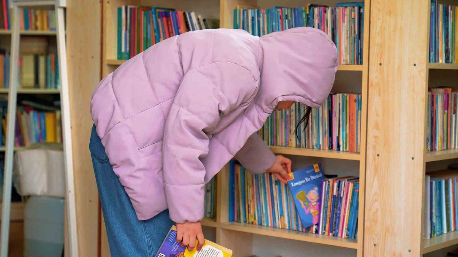 Didim Belediyesi Halk Kütüphanesi gençlerin buluşma merkezi oldu
Didim Belediyesi Halk Kütüphanesi gençlerin buluşma merkezi oldu