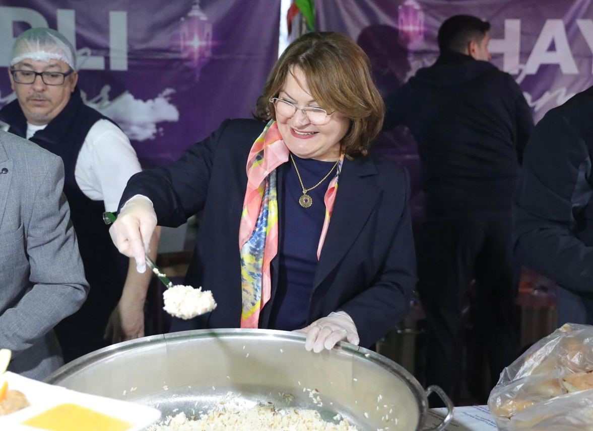 Didim Belediyesi Ramazan’da iftar sofraları kuruyor
Didim Belediyesi Ramazan’da iftar sofraları kuruyor