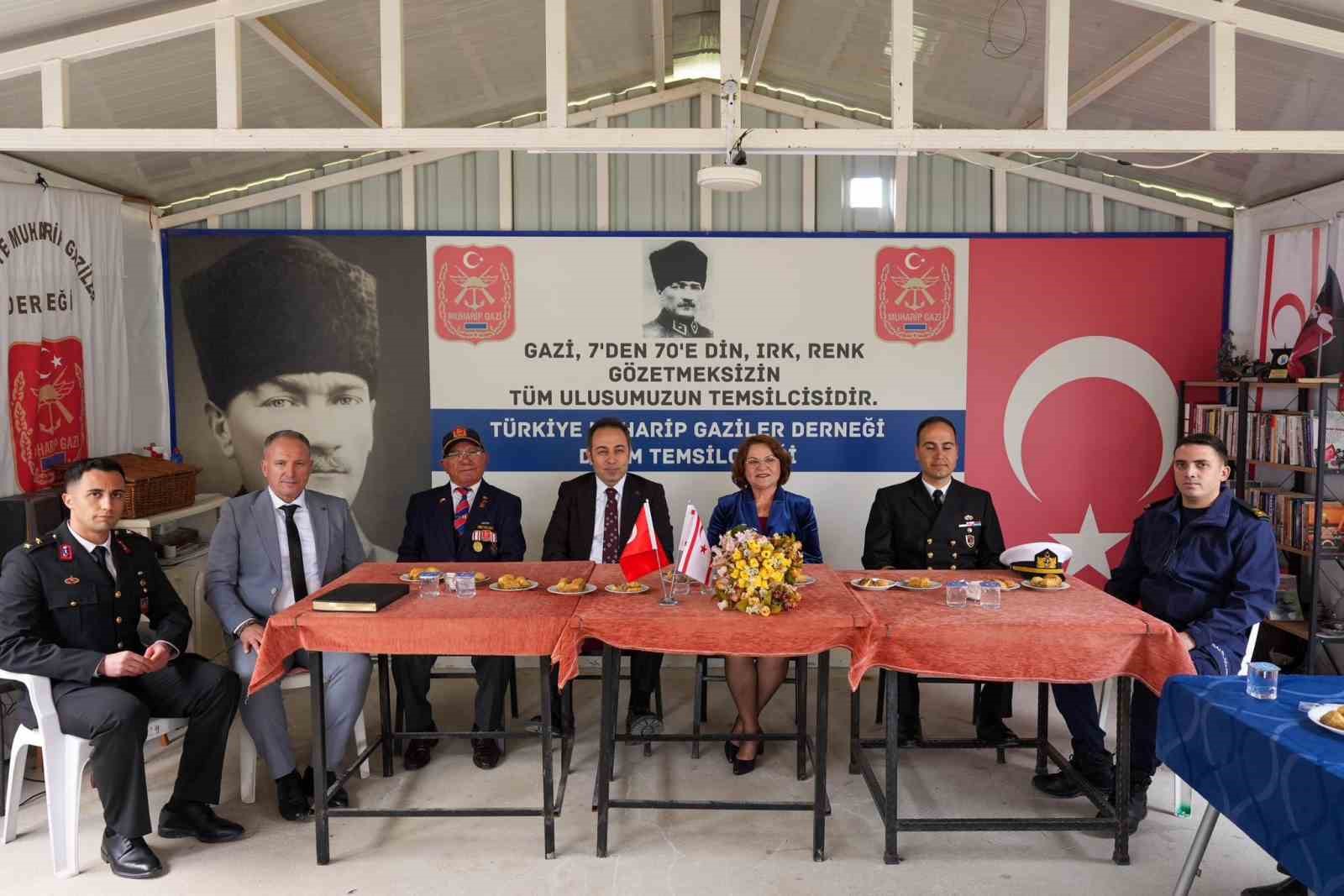 Didim protokolü bayramlaştı
